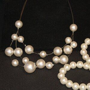 Boho-Chic 3 piece Faux Pearl Jewelry Set - Necklace & 2 Bracelets